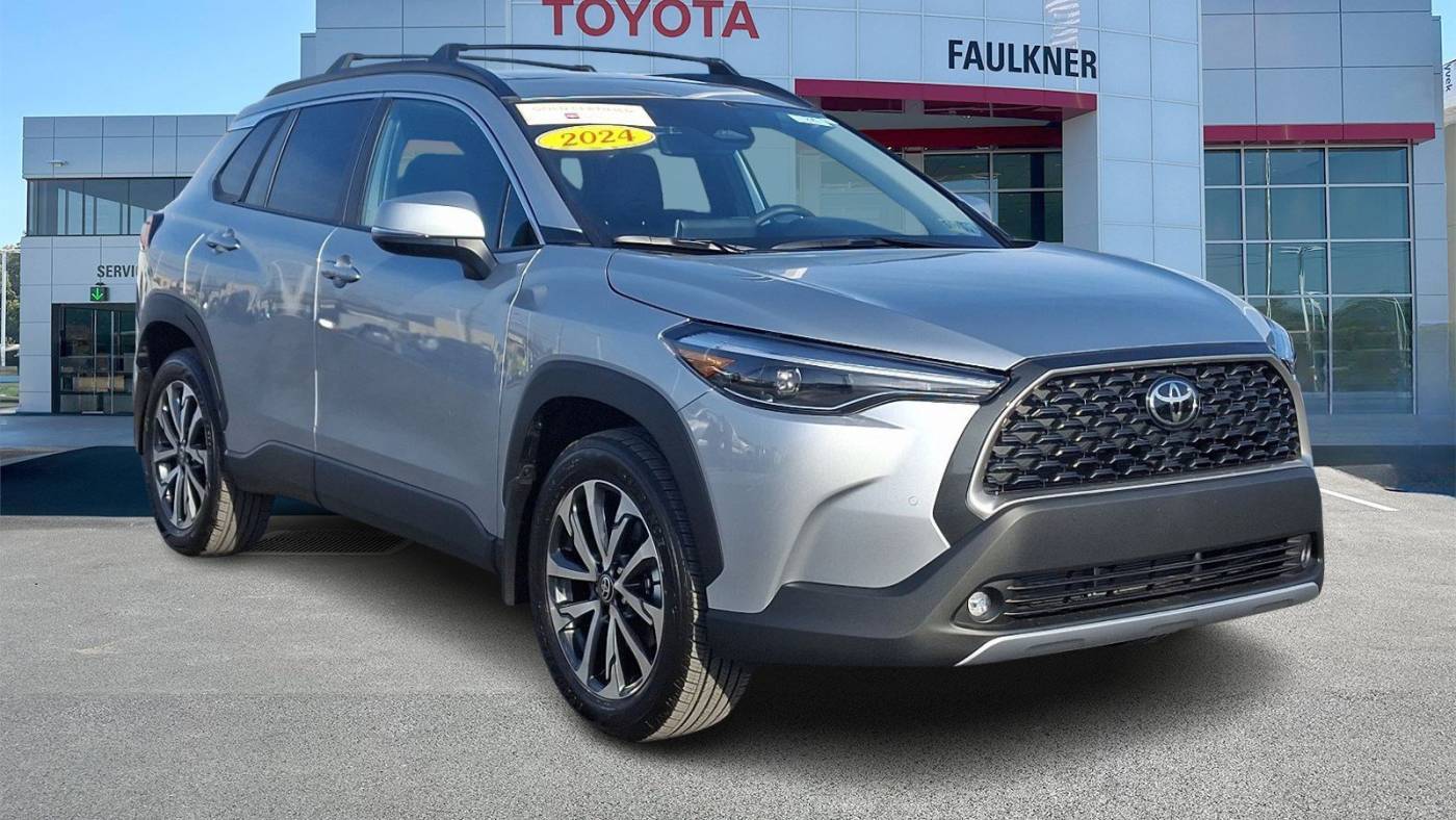 2024 Toyota Corolla Cross XLE — SUV — 353 mi — Harrisburg, PA
