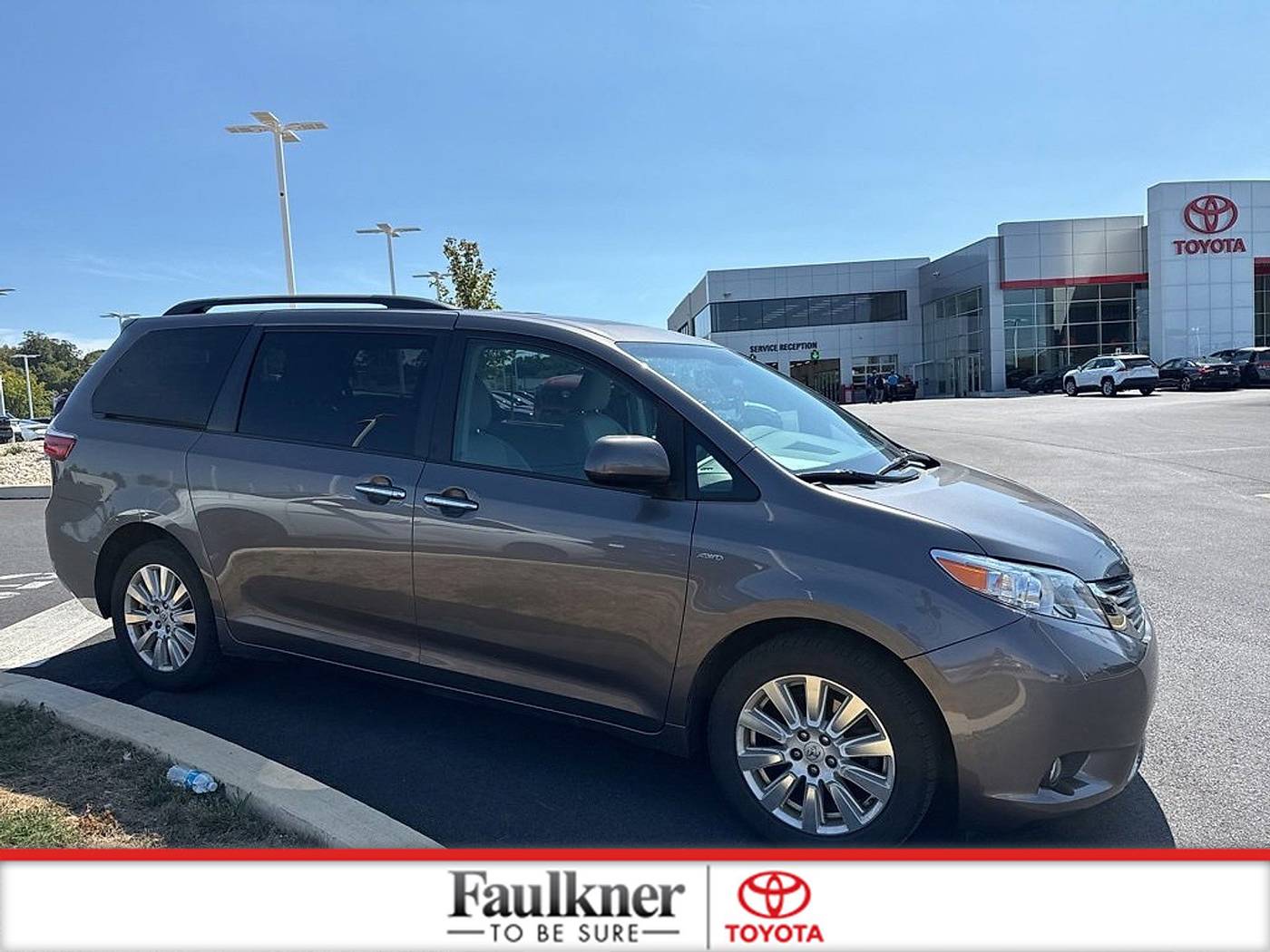 2017 Toyota Sienna XLE — Minivan — 73,470 mi — Harrisburg, PA