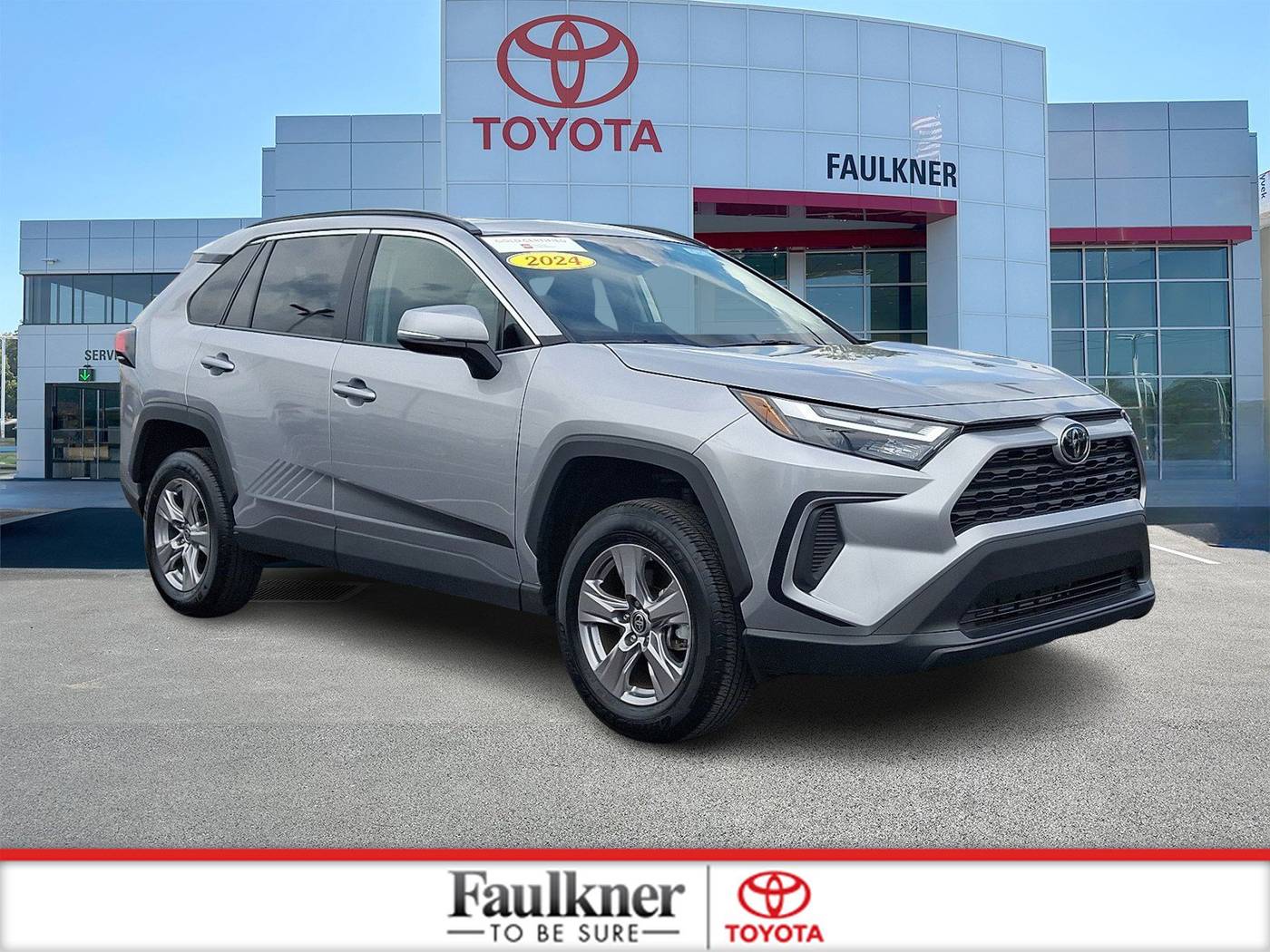 2024 Toyota RAV4 XLE — SUV — 7 mi — Harrisburg, PA