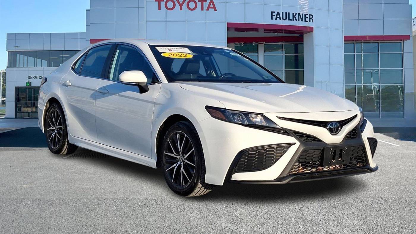 2022 Toyota Camry SE — Sedan — 51,713 mi — Harrisburg, PA