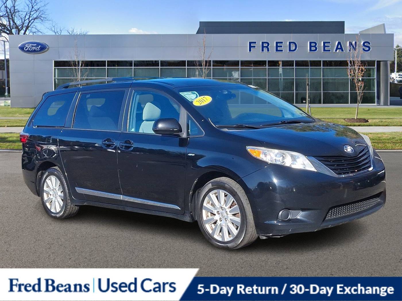 2017 Toyota Sienna LE — Minivan — 179,260 mi — Newtown, PA