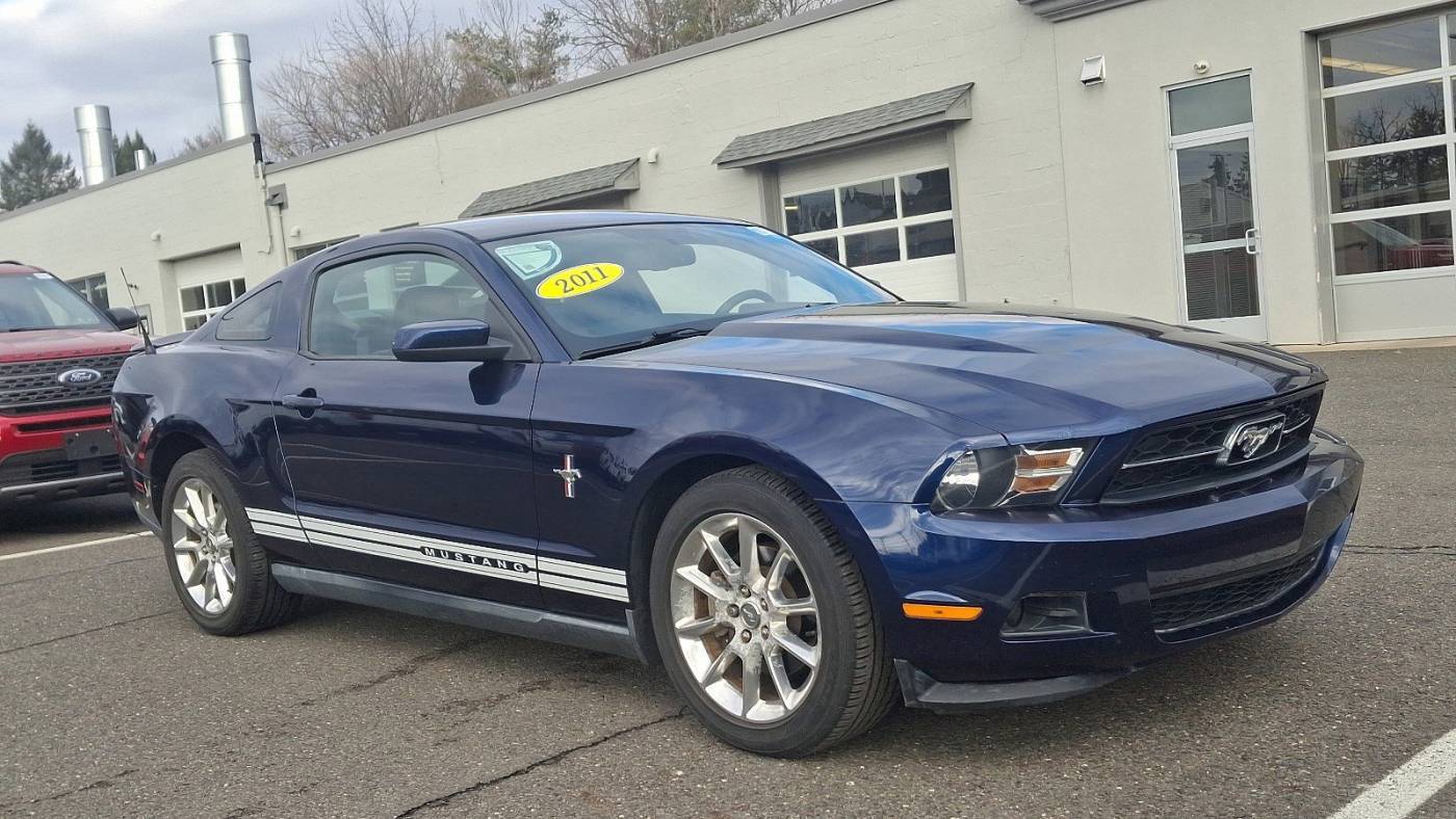 2011 Ford Mustang V6 — Coupe — 68,767 mi — Newtown, PA