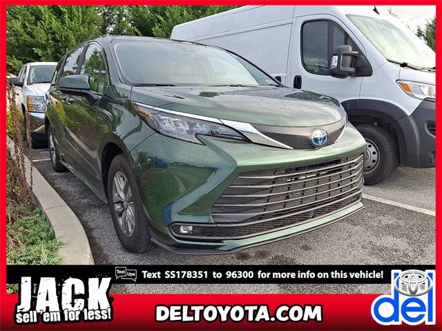 2025 Toyota Sienna XLE — Minivan — 7,697 mi — Thorndale, PA