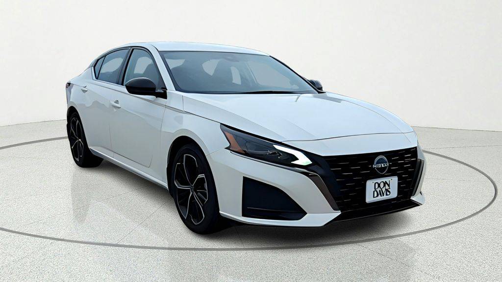 2024 Nissan Altima SR