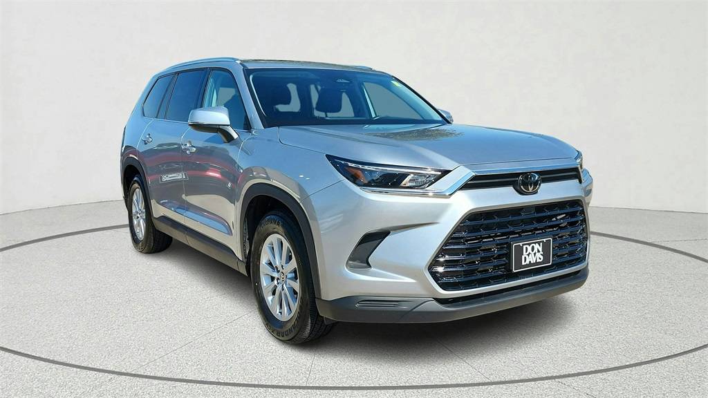 2025 Toyota Grand Highlander Platinum — SUV — 22,064 mi — ARLINGTON, TX