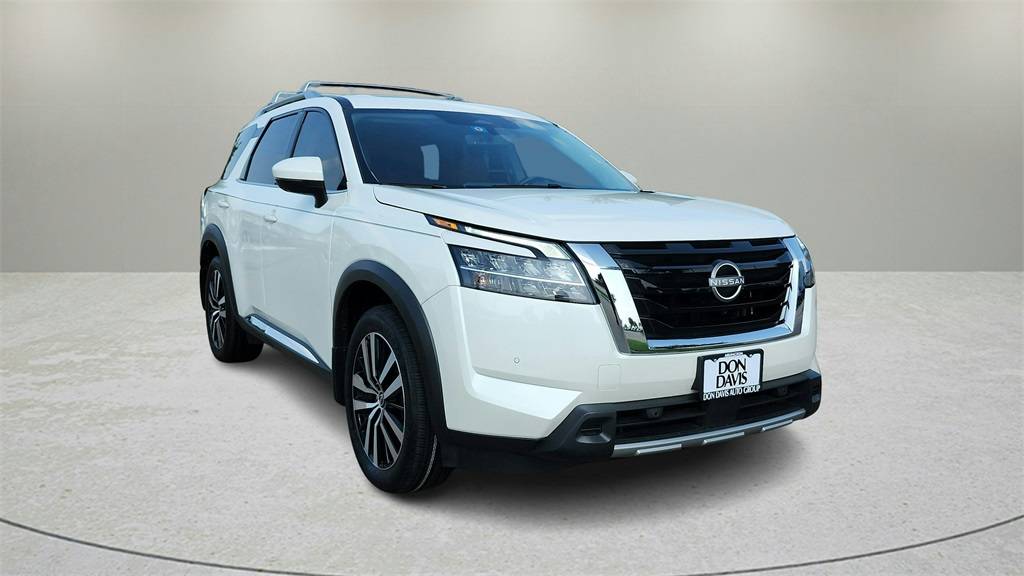 2024 Nissan Pathfinder Platinum — SUV — 15,616 mi — ARLINGTON, TX