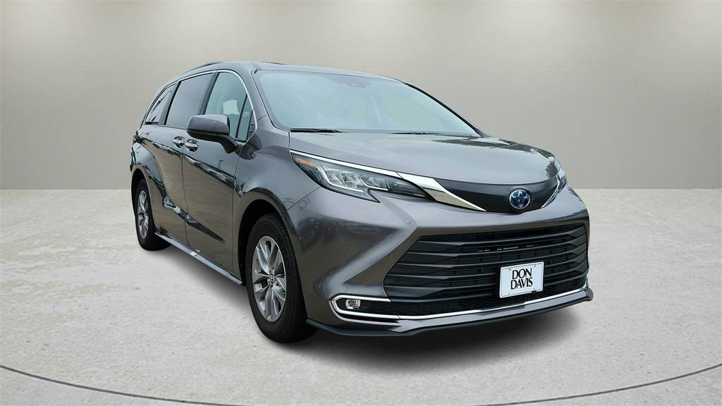 2023 Toyota Sienna XLE — Minivan — 45,019 mi — ARLINGTON, TX