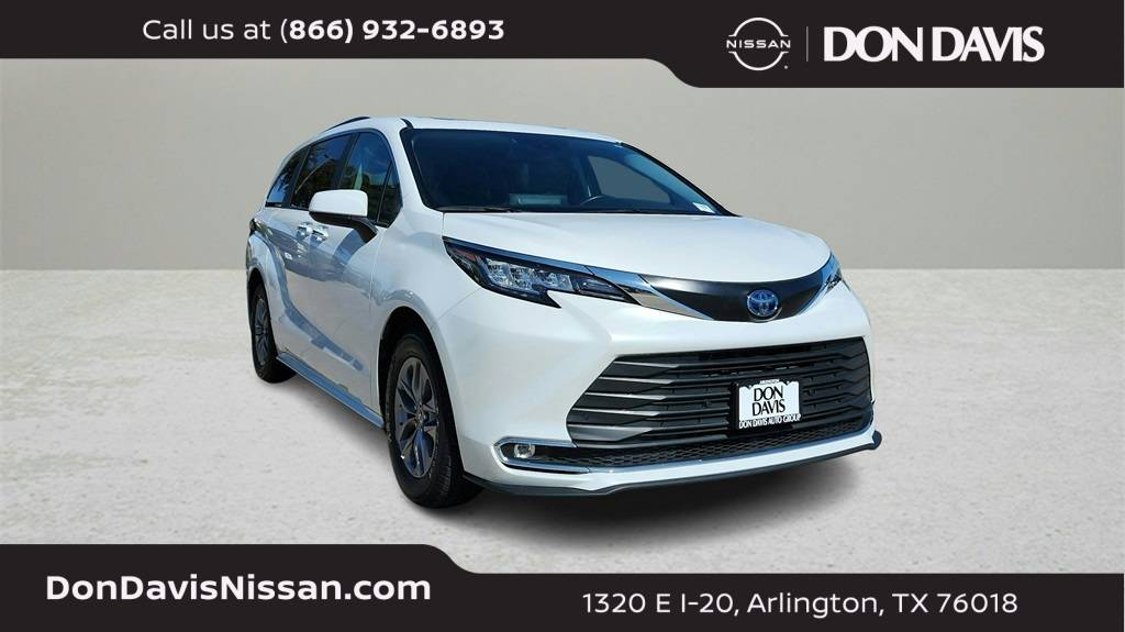 2023 Toyota Sienna XLE — Minivan — 51,771 mi — ARLINGTON, TX