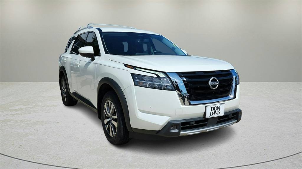 2023 Nissan Pathfinder SL — SUV — 31,852 mi — ARLINGTON, TX