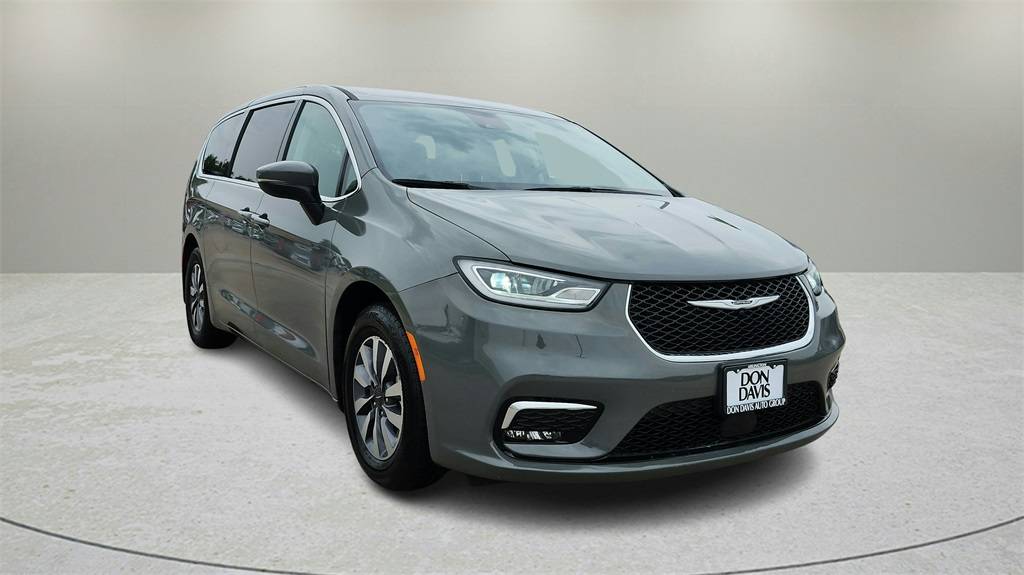 2023 Chrysler Pacifica Hybrid Touring L — Minivan — 41,036 mi — ARLINGTON, TX