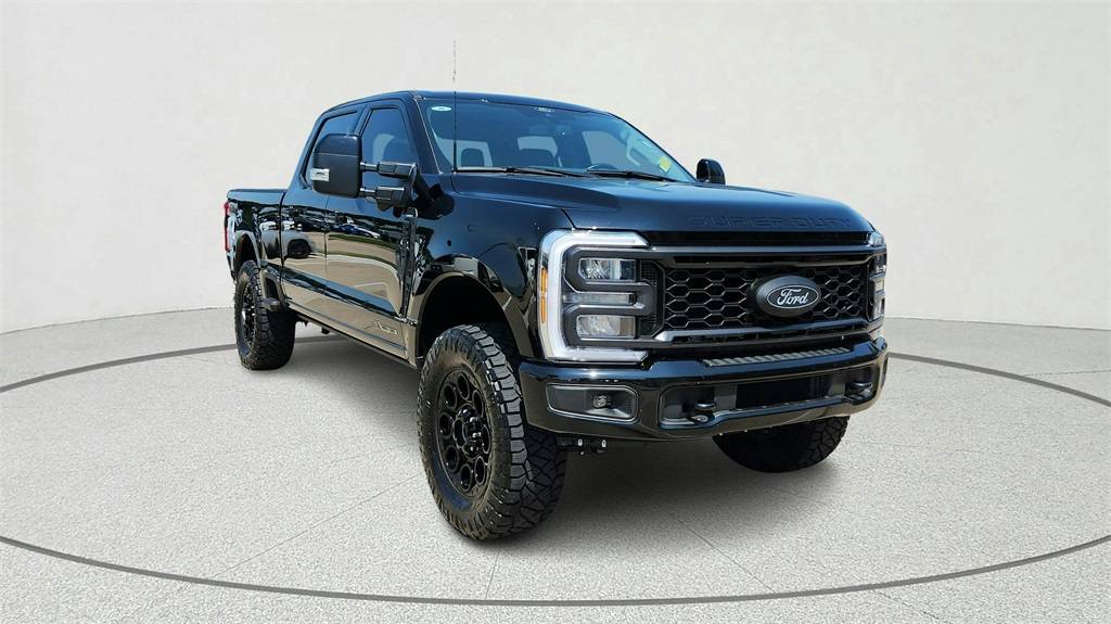 2024 Ford Super Duty F-250 LARIAT — Pickup Truck — 10,523 mi — ARLINGTON, TX