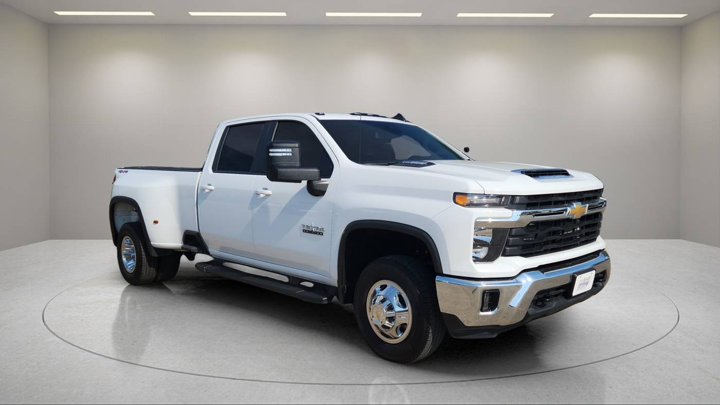 2024 Chevrolet Silverado 3500HD LT — Pickup Truck — 11,215 mi — Dallas, TX