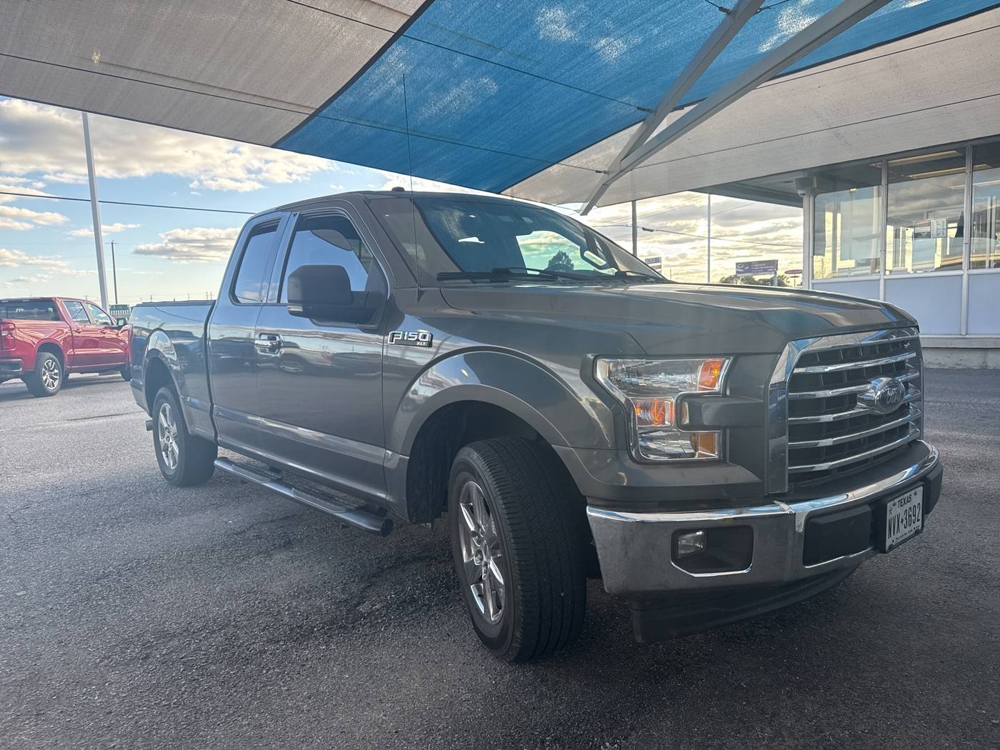 2017 Ford F-150 XLT — Pickup Truck — 105,000 mi — Dallas, TX