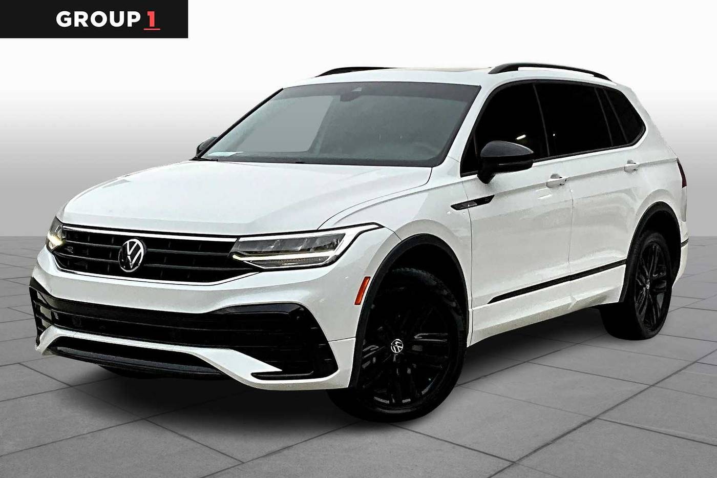 2022 Volkswagen Tiguan SE R-Line Black — SUV — 45,944 mi — Benbrook, TX