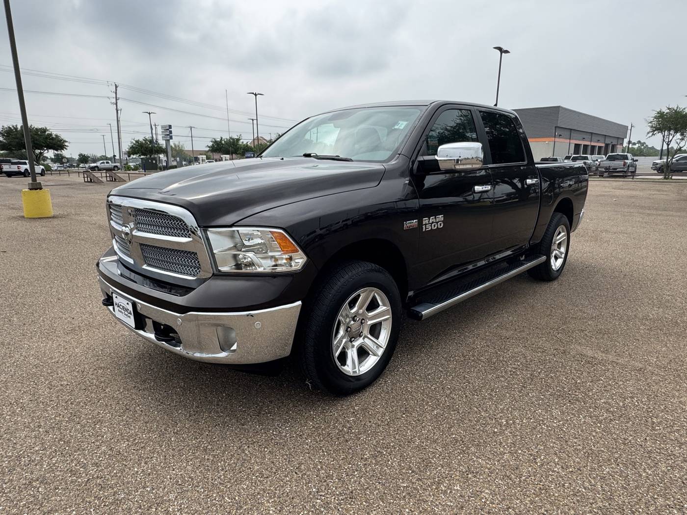 2017 Ram 1500 Lone Star Silver — Pickup Truck — 86,408 mi — Edinburg, TX