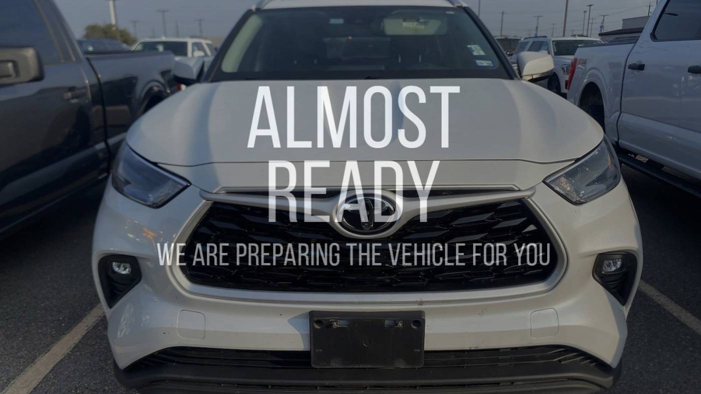 2022 Toyota Highlander XLE — SUV — 45,537 mi — Edinburg, TX