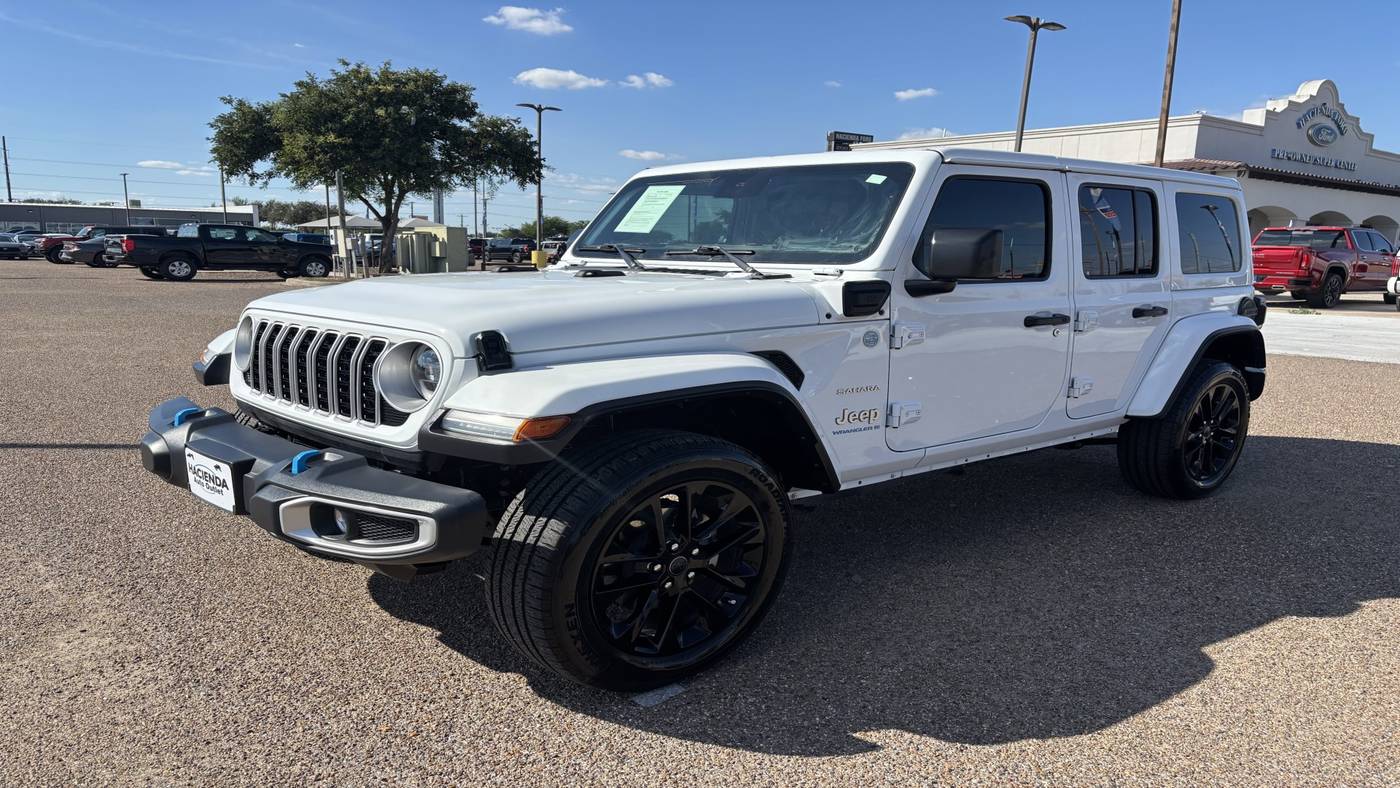 2024 Jeep Wrangler Sahara — SUV — 10,948 mi — Edinburg, TX