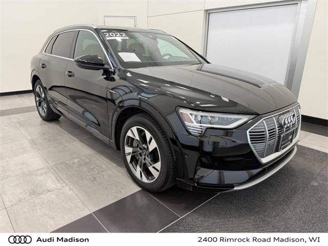 2022 Audi e-tron Premium Plus — SUV — 18,208 mi — Madison, WI
