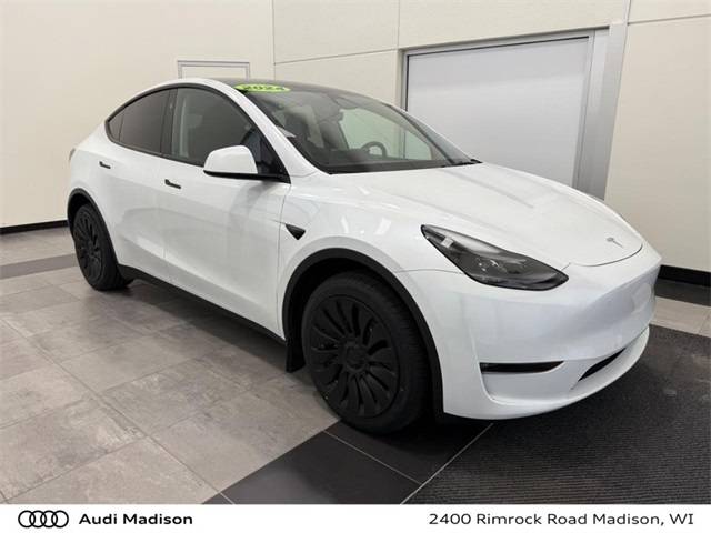 2024 Tesla Model Y Long Range — SUV — 15,213 mi — Madison, WI