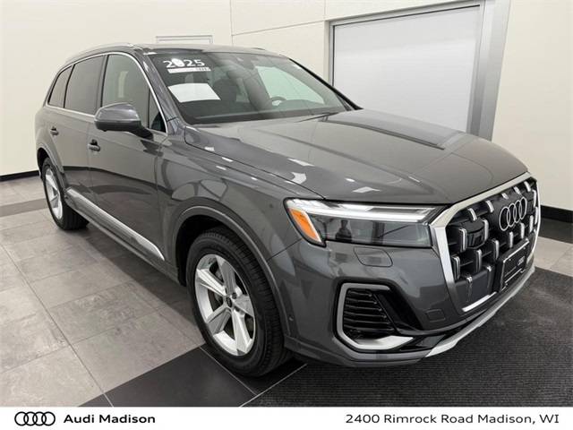 2025 Audi Q7 Premium — SUV — 8,798 mi — Madison, WI