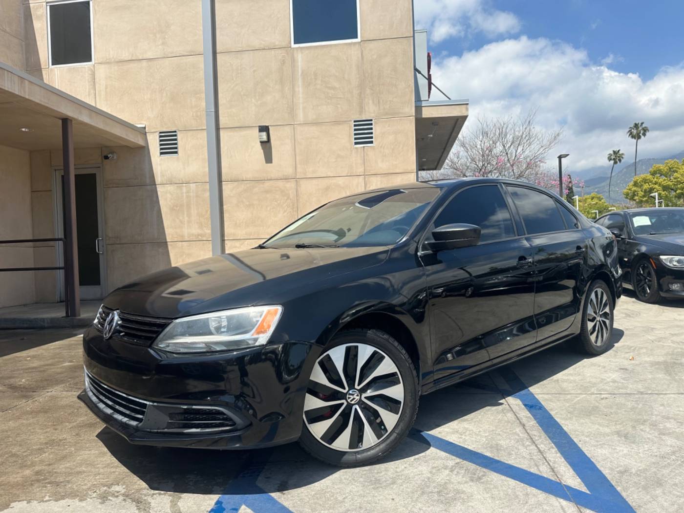 2015 Volkswagen Jetta 1.8T SE — Sedan — 92,859 mi — Pasadena, CA