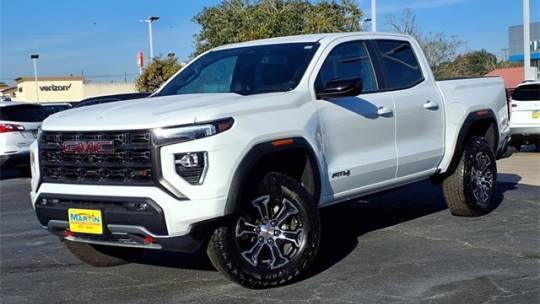 2024 GMC Canyon AT4 — Pickup Truck — 2,961 mi — Cleveland, TX