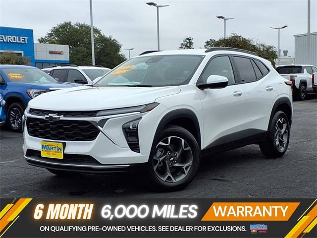 2025 Chevrolet Trax LT — SUV — 28 mi — Cleveland, TX