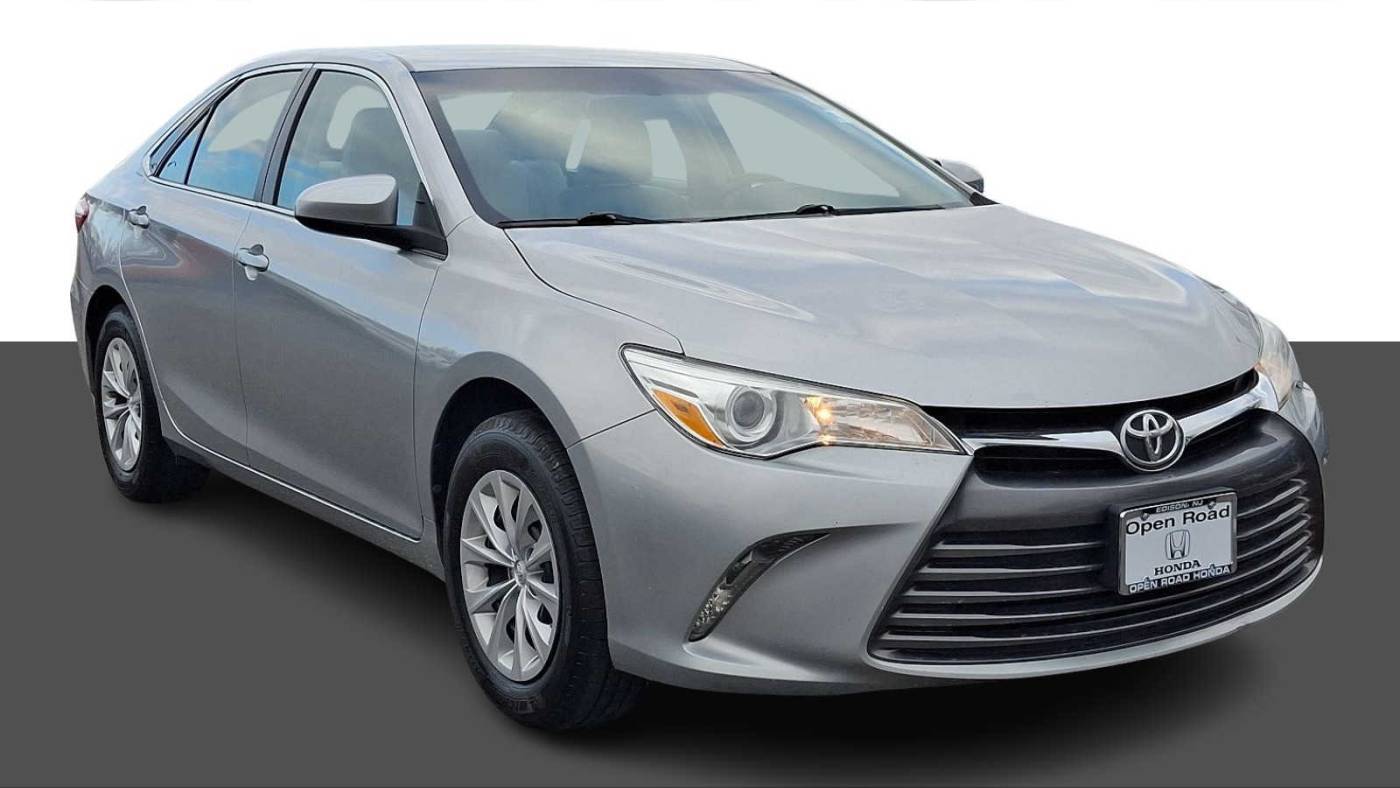 2017 Toyota Camry LE — Sedan — 50,215 mi — Edison, NJ
