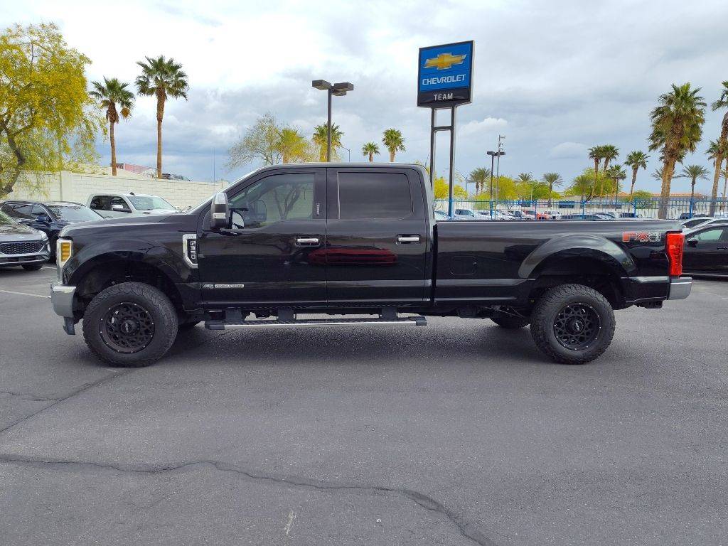 2018 Ford Super Duty F-350 XLT — Pickup Truck — 81,893 mi — Las Vegas, NV