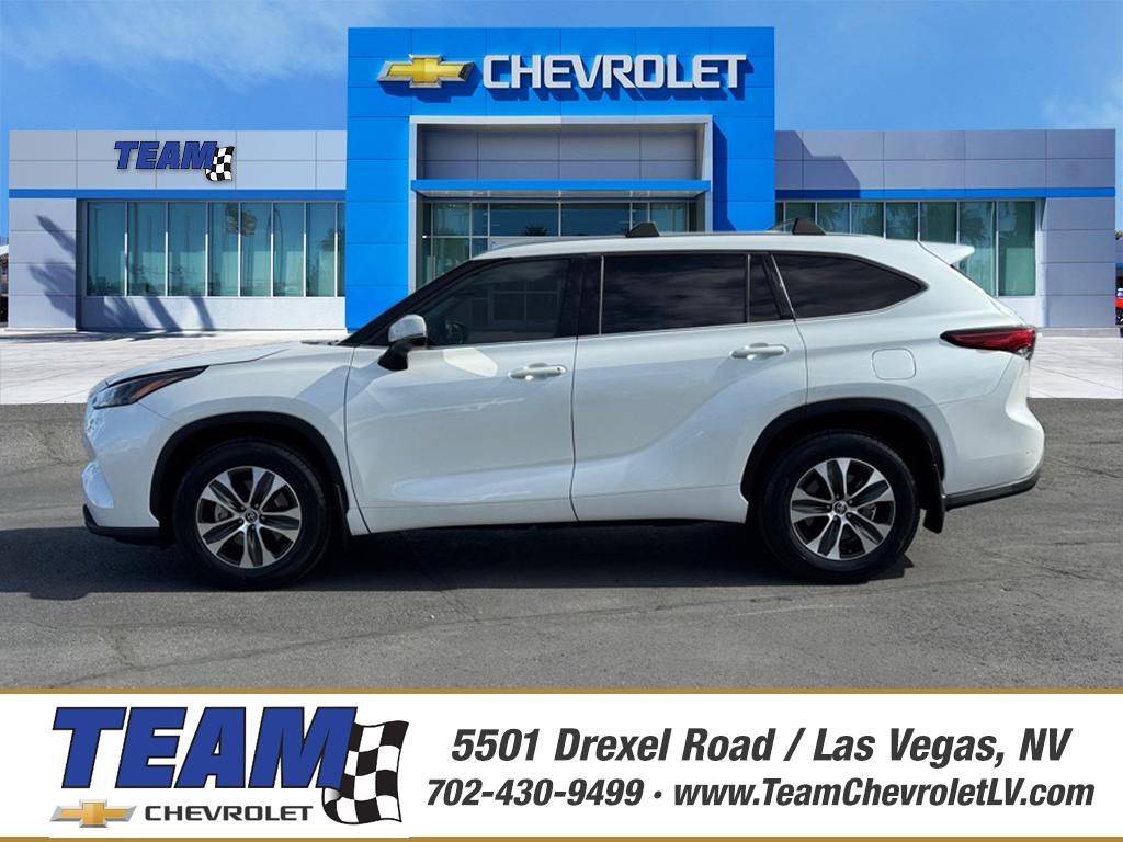 2022 Toyota Highlander XLE — SUV — 40,592 mi — Las Vegas, NV