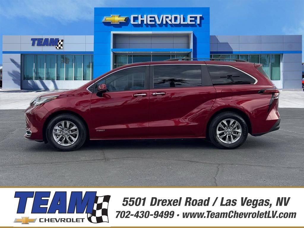 2021 Toyota Sienna XLE — Minivan — 55,304 mi — Las Vegas, NV