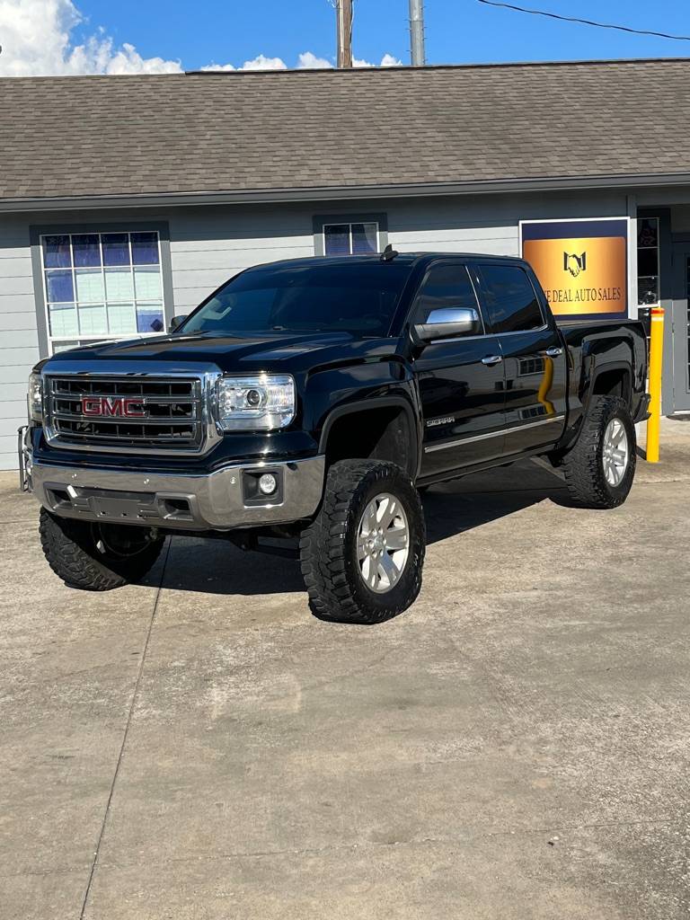 2015 GMC Sierra 1500 SLT — Pickup Truck — 119,570 mi — Houston, TX