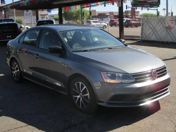 2016 Volkswagen Jetta 1.4T SE — Sedan — 122,604 mi — Phoenix, AZ