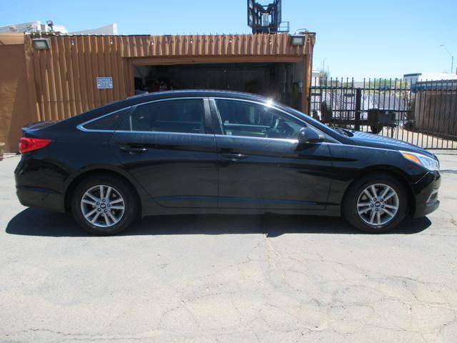 2015 Hyundai Sonata SE — Sedan — 135,449 mi — Phoenix, AZ