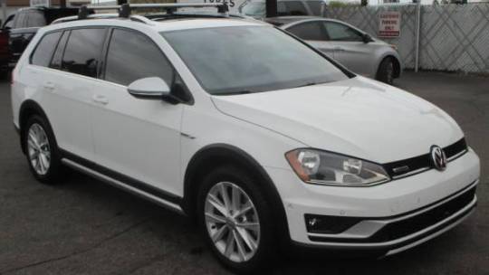 2017 Volkswagen Golf Alltrack SE — Wagon — 80,641 mi — Phoenix, AZ