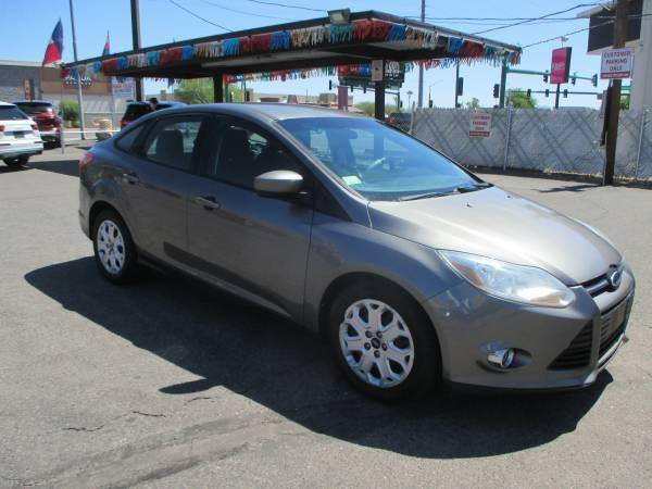 2012 Ford Focus SE — Sedan — 104,000 mi — Phoenix, AZ