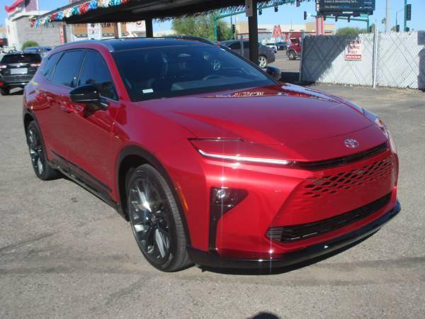 2025 Toyota Crown Signia Limited — SUV — 5,479 mi — Phoenix, AZ