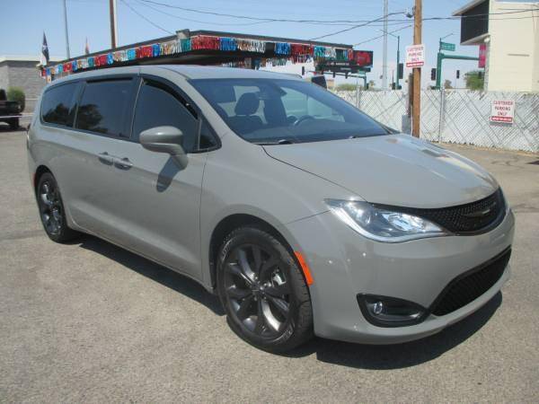 2020 Chrysler Pacifica Touring — Minivan — 96,007 mi — Phoenix, AZ