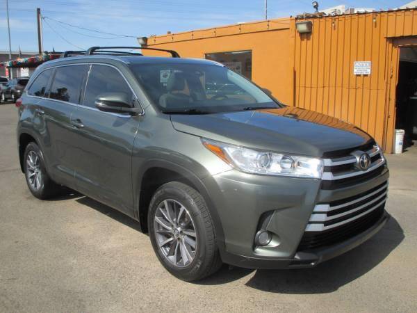 2019 Toyota Highlander XLE — SUV — 110,814 mi — Phoenix, AZ