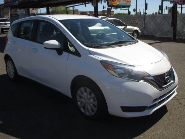 2017 Nissan Versa 1.6 SV — Hatchback — 29,160 mi — Phoenix, AZ