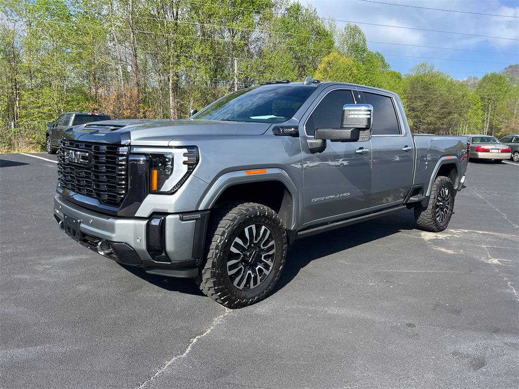 2024 GMC Sierra 2500HD Denali Ultimate — Pickup Truck — 7,668 mi — Cleveland, GA