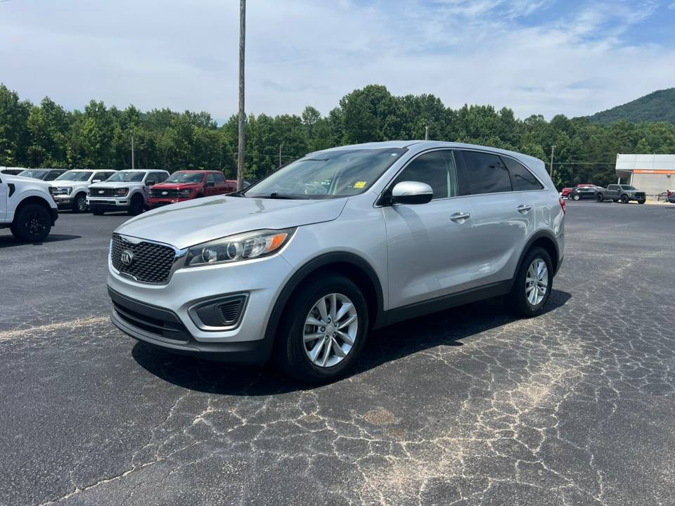 2016 Kia Sorento L — SUV — 160,471 mi — Cleveland, GA