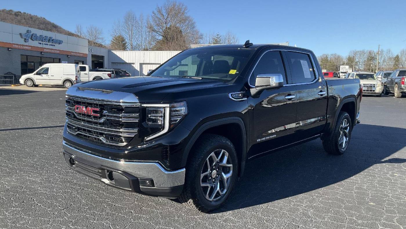 2024 GMC Sierra 1500 SLT — Pickup Truck — 9,136 mi — Cleveland, GA