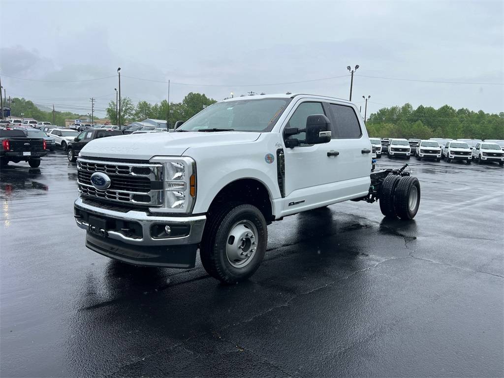2024 Ford Super Duty F-350 Chassis Cab XL — Chassis Cab Truck — 457 mi — Cleveland, GA