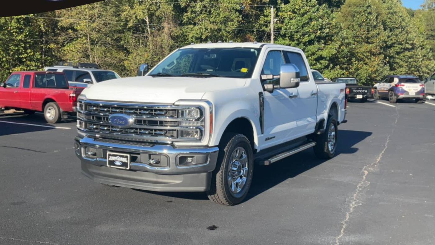 2023 Ford Super Duty F-350 LARIAT — Pickup Truck — 29,480 mi — Cleveland, GA