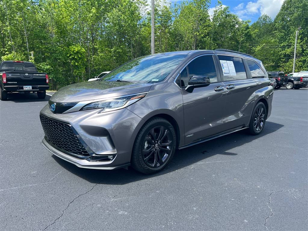 2021 Toyota Sienna XSE — Minivan — 73,339 mi — Cleveland, GA