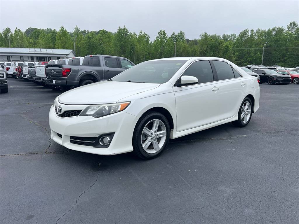 2014 Toyota Camry L — Sedan — 97,400 mi — Cleveland, GA