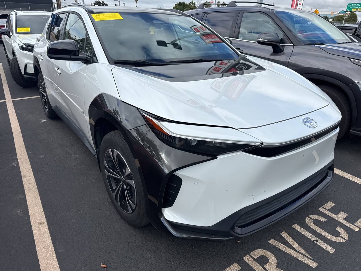 2023 Toyota bZ4X XLE — SUV — 14,344 mi — Milpitas, CA