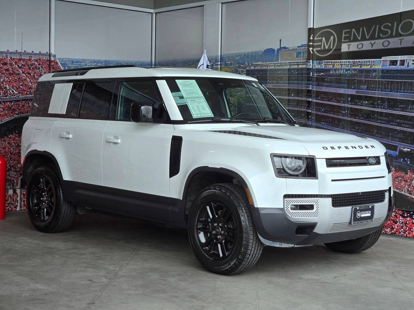 2025 Land Rover Defender S