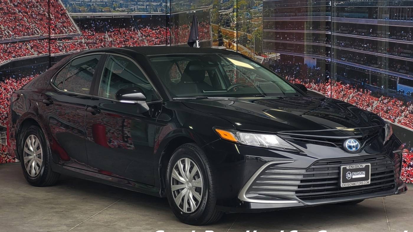 2022 Toyota Camry Hybrid LE — Sedan — 41,658 mi — Milpitas, CA